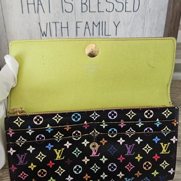 Louis Vuitton Murakami Monogram Sarah Wallet with Elegant Crossbody Chain - Picture 5 of 11